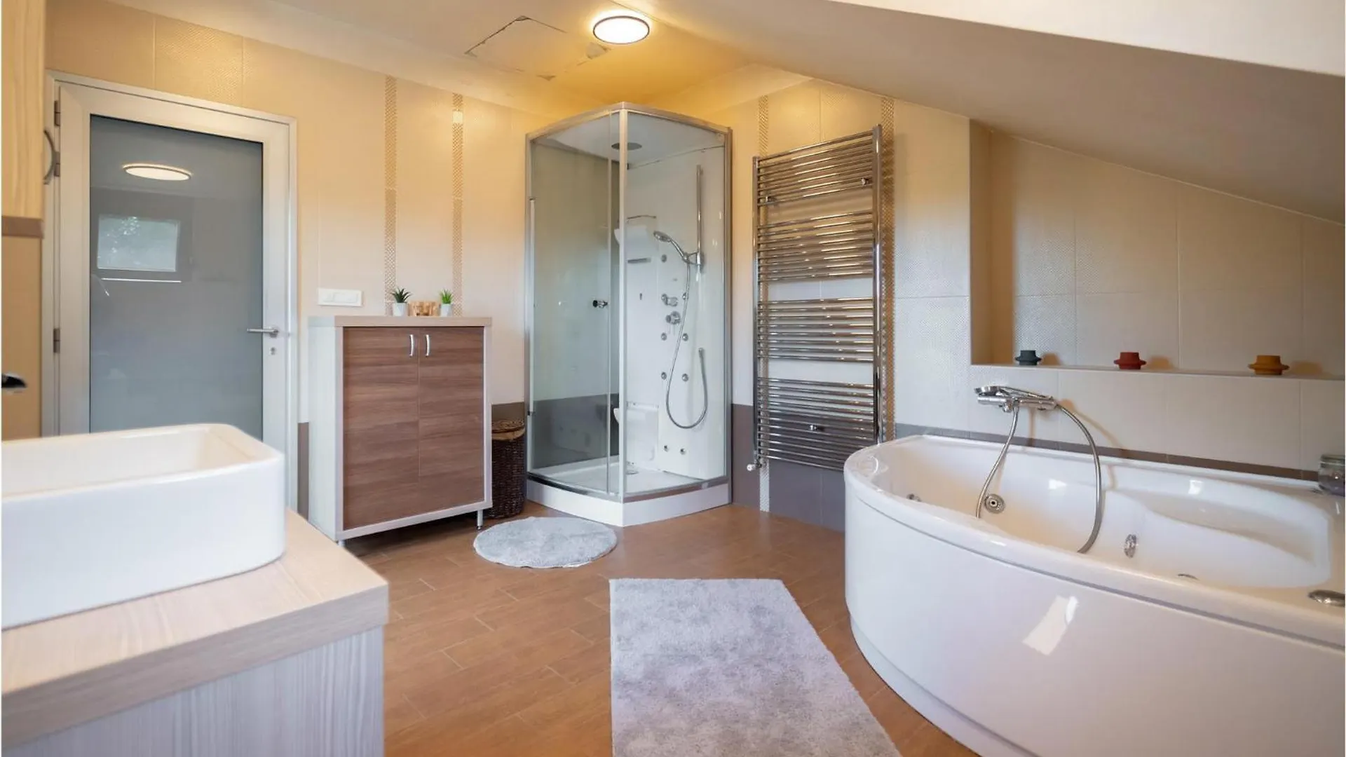3 Bedroom Stunning Home In Vrata Holiday home