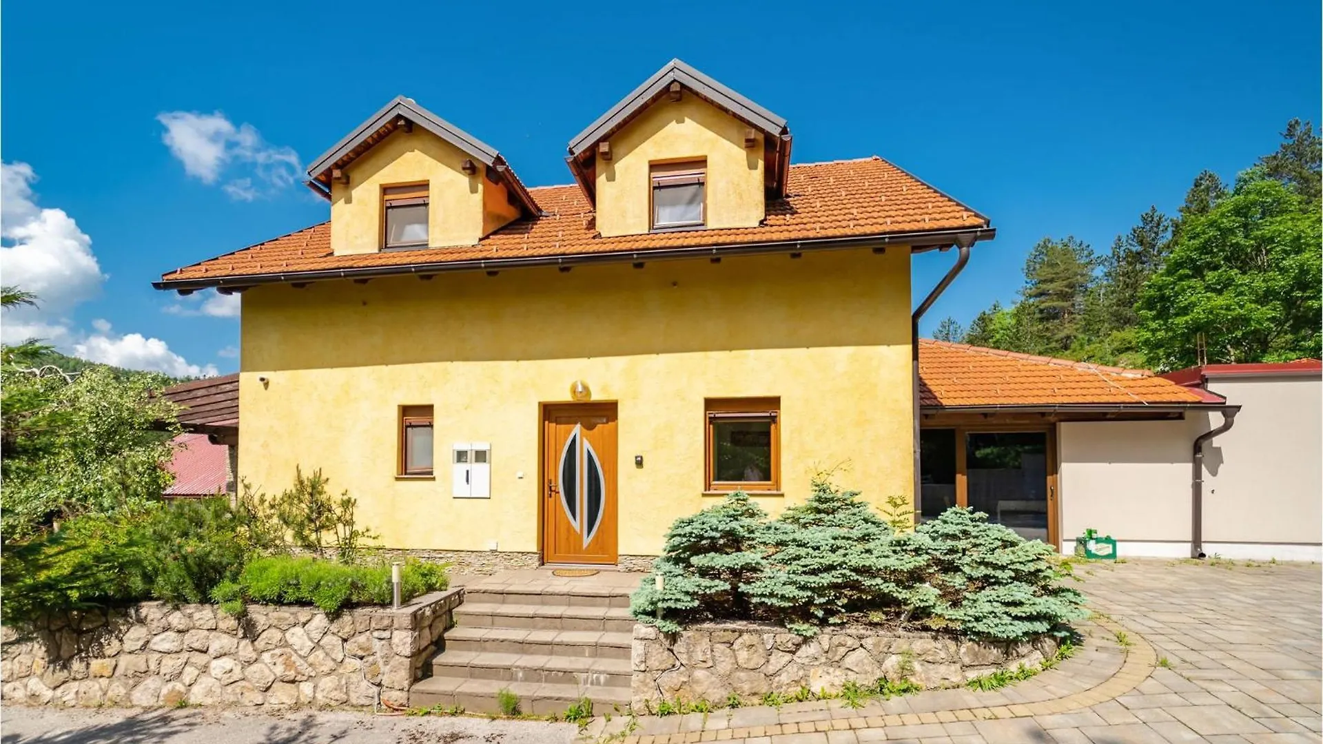 3 Bedroom Stunning Home In Vrata