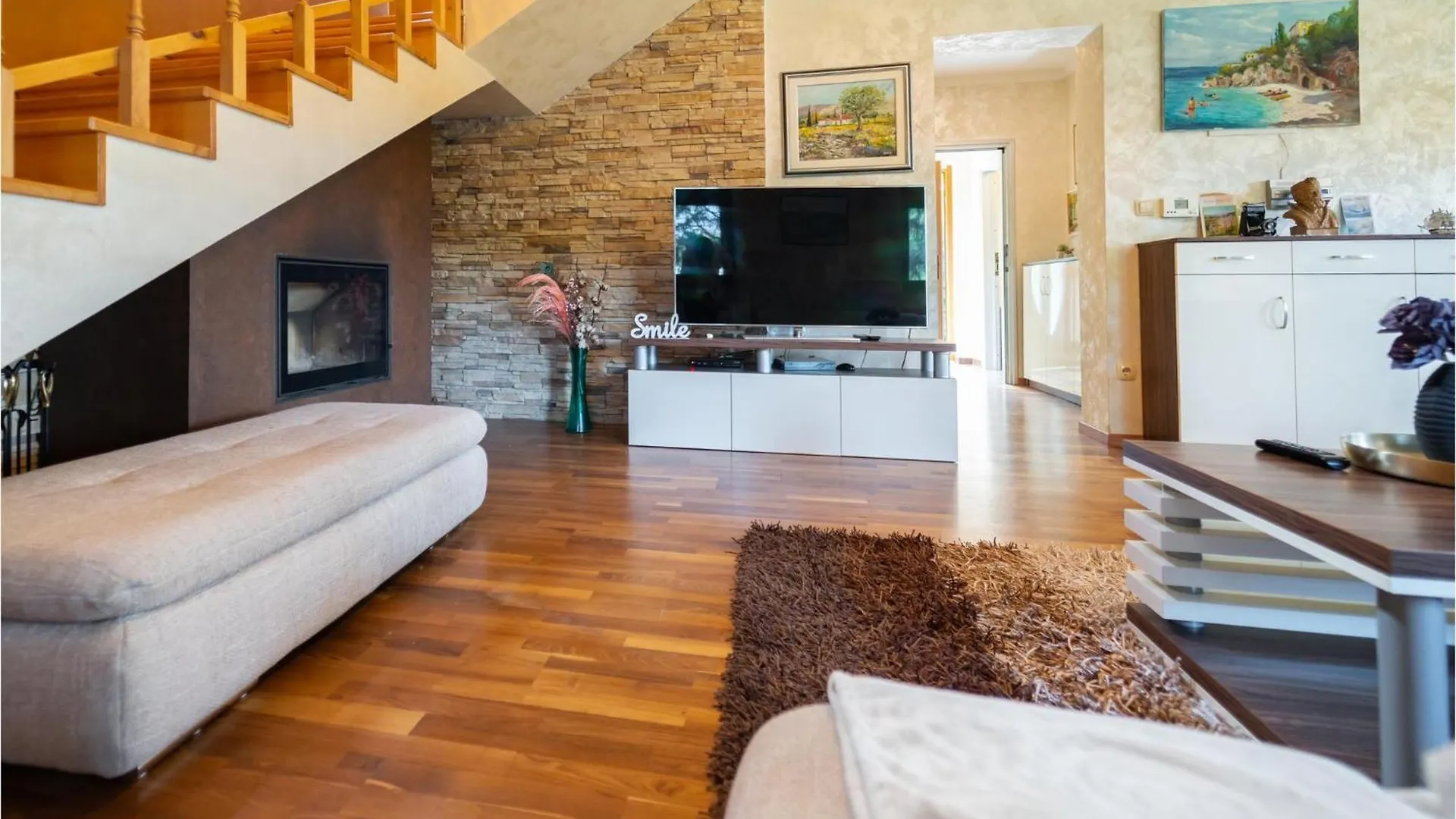 3 Bedroom Stunning Home In Vrata Holiday home